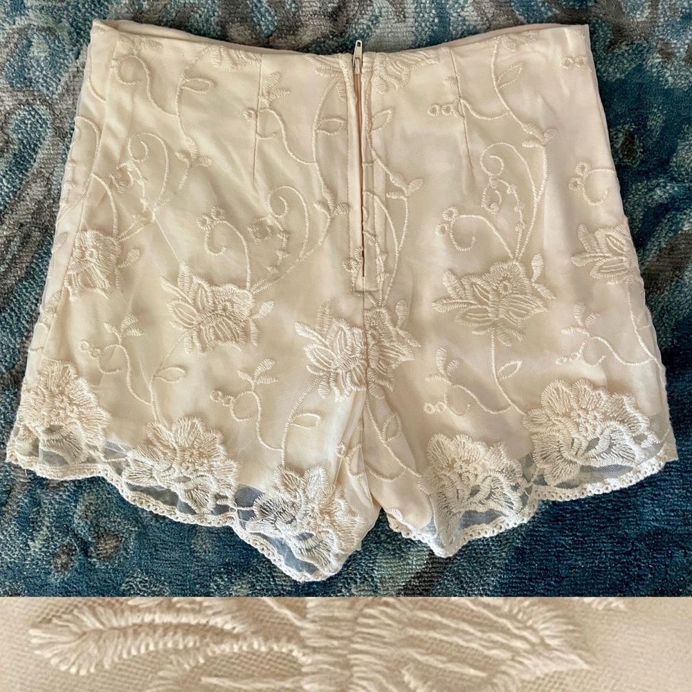 Ivory Floral EMBROIDERED Illusion LACE Dress SHORTS Size Extra-Small XS - Picture 2 of 7
